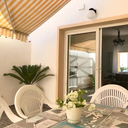 Jeannette Apartament *